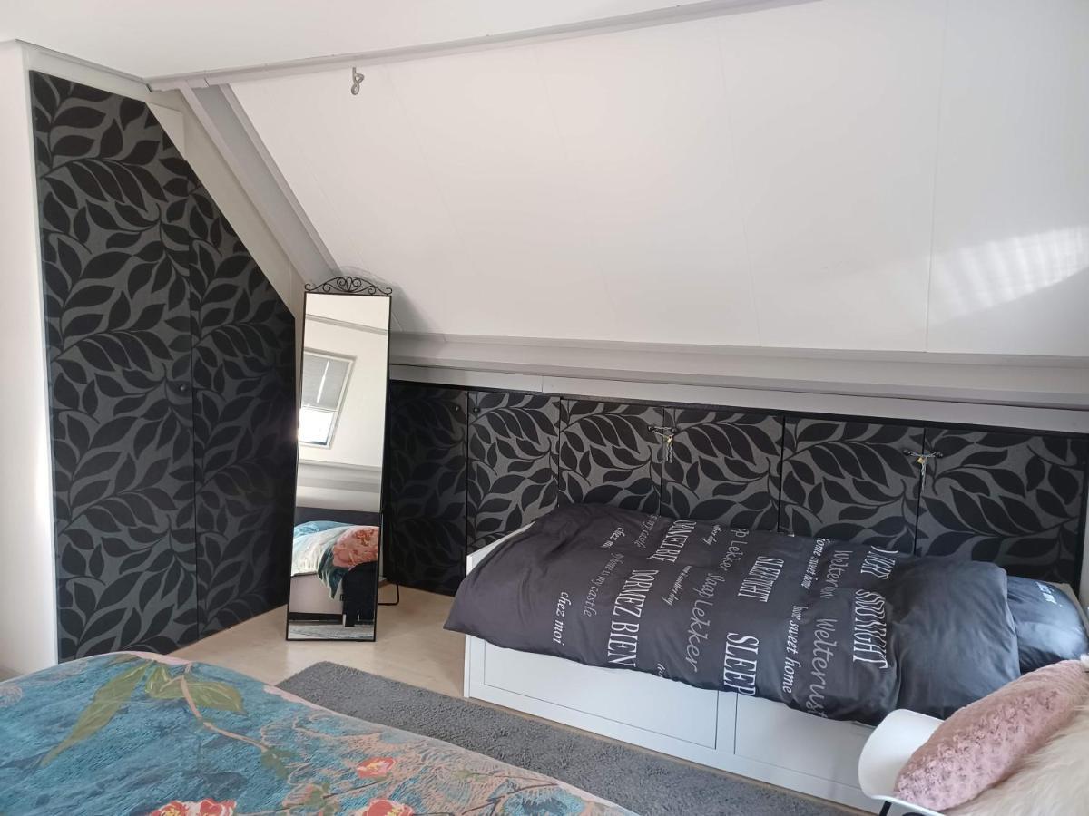 Karakteristiek Huis In Centrum Winsum Met Nieuwe Badkamer Exteriör bild